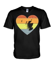 Scotland - Heart Vintage V-Neck T-Shirt tile