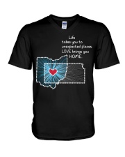 OHIO KANSAS LOVE BRINGS YOU HOME V-Neck T-Shirt tile