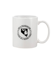 MICHIGAN GIRL LIVING IN NEVADA Mug tile
