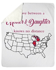 THE LOVE MOTHER AND DAUGHTER MICHIGAN ILLINOIS Sherpa Fleece Blanket tile