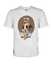 Vêtements Time for coffe pug V-Neck T-Shirt thumbnail
