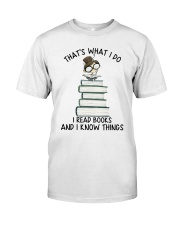 I Read Books Classic T-Shirt front