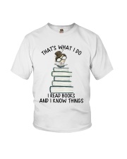 I Read Books Youth T-Shirt thumbnail