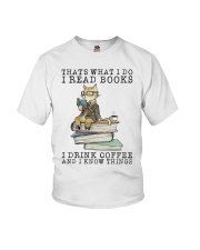 I Read Books Youth T-Shirt thumbnail