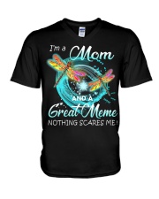 I'm a Mom and a Great Meme V-Neck T-Shirt tile
