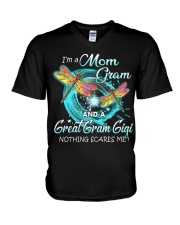 I'm a Mom Gram and a Great GranGram Gigi V-Neck T-Shirt tile