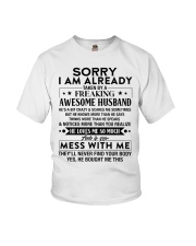BT07 - Perfect Gift For Your Wife Youth T-Shirt thumbnail