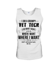 I Am A Grumpy Vet Tech Unisex Tank thumbnail