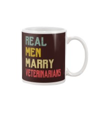 Real Men Marry Veterinarians Mug thumbnail