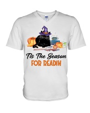 Book Tis the season for readin V-Neck T-Shirt tile