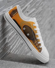 Guitar Acoustic Guitar189 Men's Low Top White Shoes aos-complex-men-white-high-low-shoes-lifestyle-inside-right-06