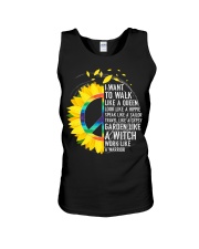 I want to walk like a queen Unisex Tank thumbnail