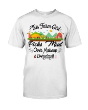 Farm girl Classic T-Shirt thumbnail