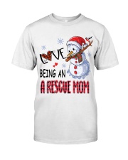 I Love Being An A Rescue Mom - Xmas Classic T-Shirt front