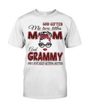 Mom And Grammy - Red 2022 .Png Classic T-Shirt front