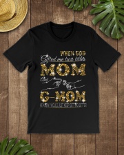Mom And G-Mom - Bling 2022 Classic T-Shirt lifestyle-mens-crewneck-front-18