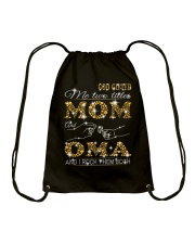 Mom And Oma - Bling M Drawstring Bag tile