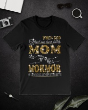 Mom And Mormor - Bling 2022 Classic T-Shirt lifestyle-mens-crewneck-front-16