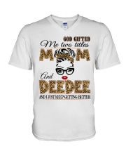 Mom And Deedee - 2022.Png V-Neck T-Shirt tile