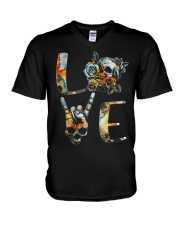 LIMITED EDITION V-Neck T-Shirt tile
