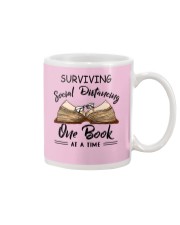 One book at a tome Mug tile