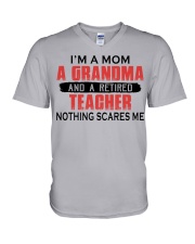 i'm a mom GRandma V-Neck T-Shirt tile