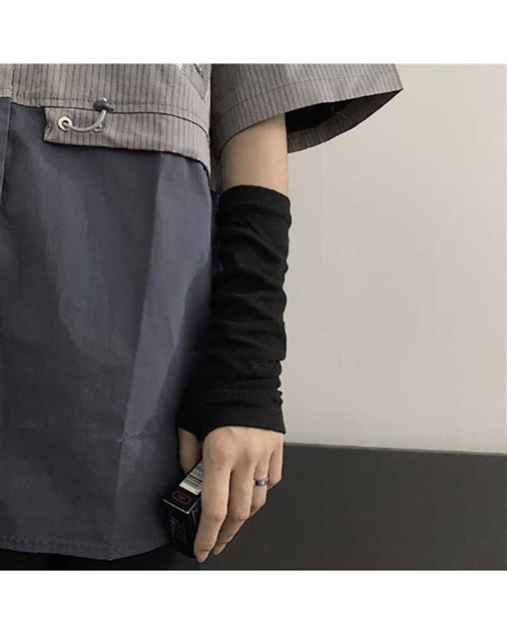 Punk Emo Style Streetwear Women Wrist Arm Warmer Knitted Long Fingerless Gloves Black Mitten Halloween Cross Gloves Dar template