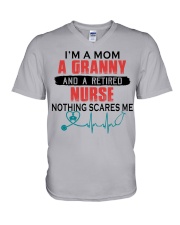 i'm a mom GRANNY V-Neck T-Shirt tile