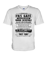 Décembre Maman V-Neck T-Shirt thumbnail