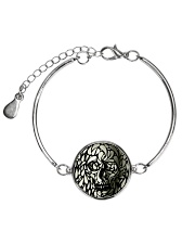 Skull face disappears Metallic Circle Bracelet thumbnail