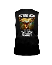 Never Underestimate An Old Man Who Loves Hunting - Perfect Gift For Grandpa Sleeveless Tee tile