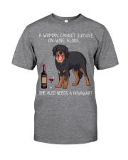Wine and Hovawart Classic T-Shirt front