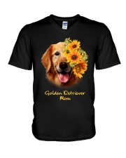 Golden Retriever Mom V-Neck T-Shirt thumbnail