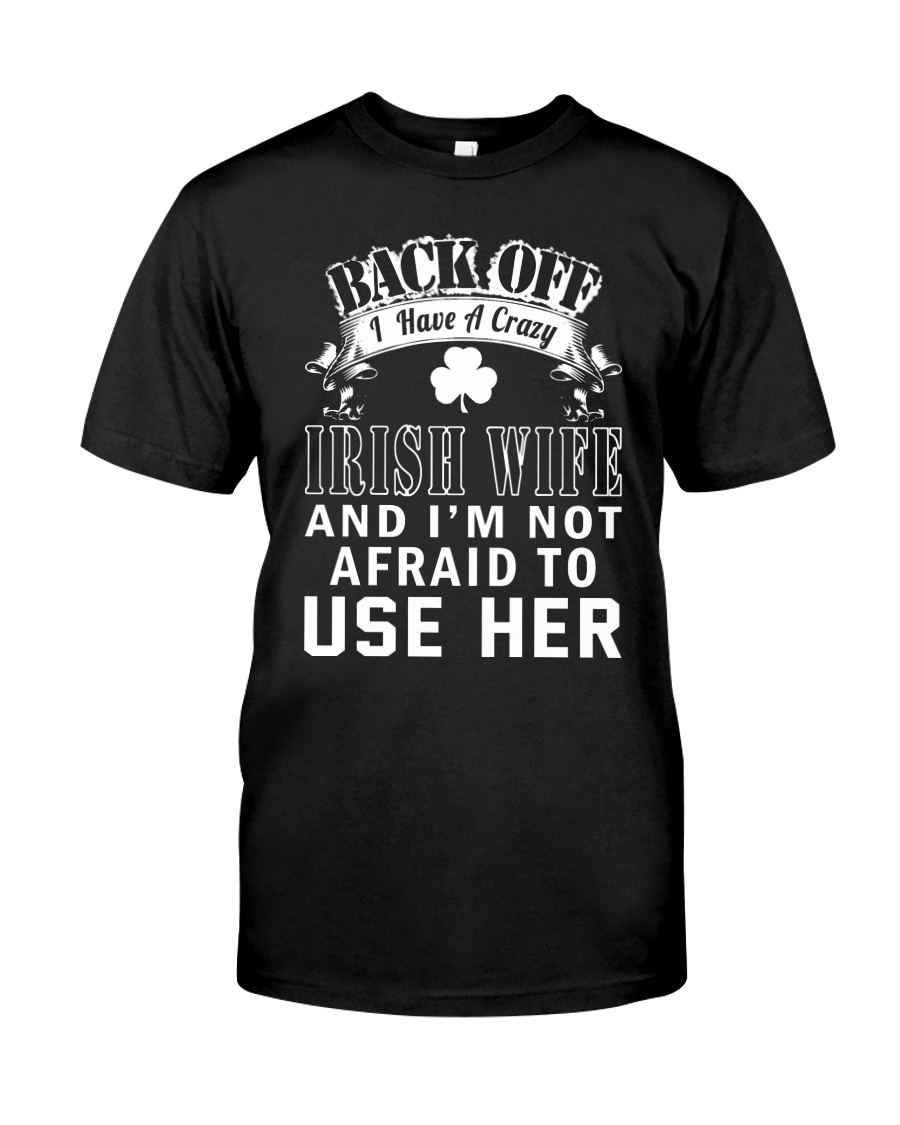 L- IRISH WIFE Classic T-Shirt
