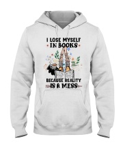 I lose myself in books Hooded Sweatshirt front