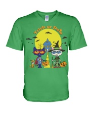 Pete trick V-Neck T-Shirt tile