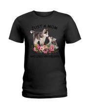 GAEA Siberian Husky Mom 1204 Ladies T-Shirt thumbnail