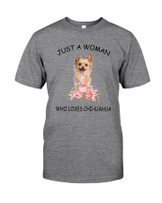 Chihuahua Love Woman 2104 Classic T-Shirt front