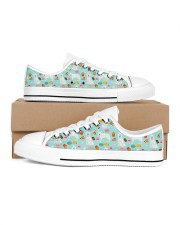 White Shepherd Women's Low Top White Shoes thumbnail