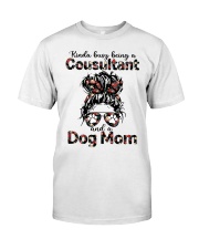 CONSULTANT Classic T-Shirt front