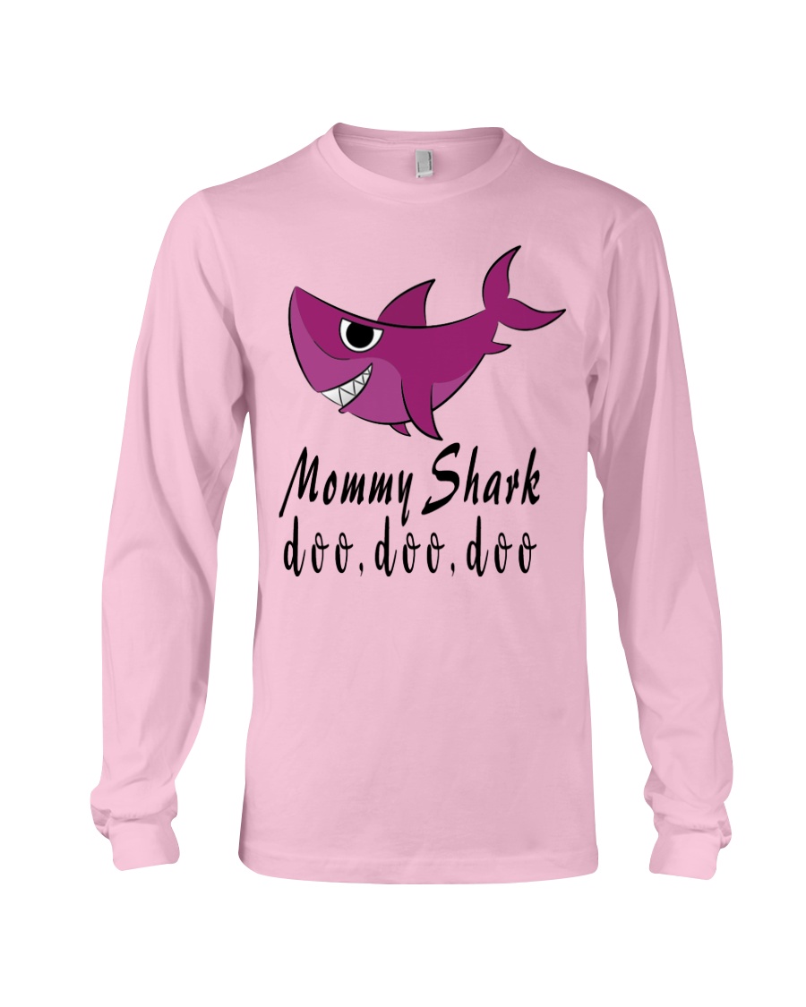 MOMMY SHARK Long Sleeve Tee