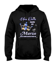 Una Reina 6 -marzo Hooded Sweatshirt thumbnail