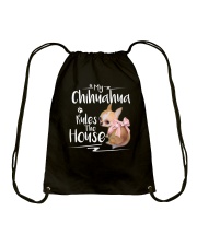 my chihuahua rules the house Drawstring Bag tile