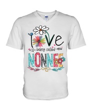 Nonnee Art V-Neck T-Shirt tile