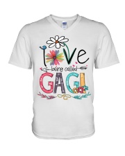 Gagi Art V-Neck T-Shirt tile