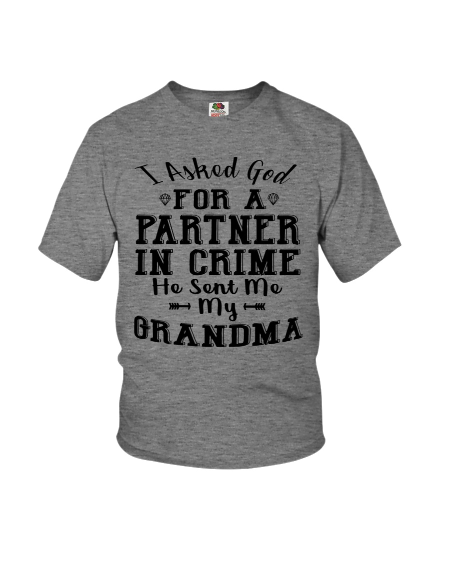 GRANDMA PARTNER IN CRIME EXCLUSIVE DESIGN Youth T-Shirt