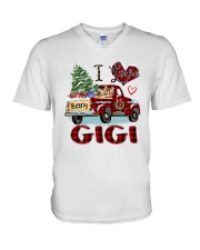 I love being a gigi truck red xmas V-Neck T-Shirt tile