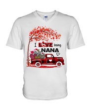 I love being nana gift V-Neck T-Shirt tile