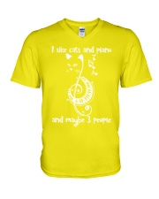 cats-piano-3-people-lqt-nna V-Neck T-Shirt tile