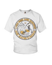 surfing beer 3 people skeleton lqt ngt Youth T-Shirt tile